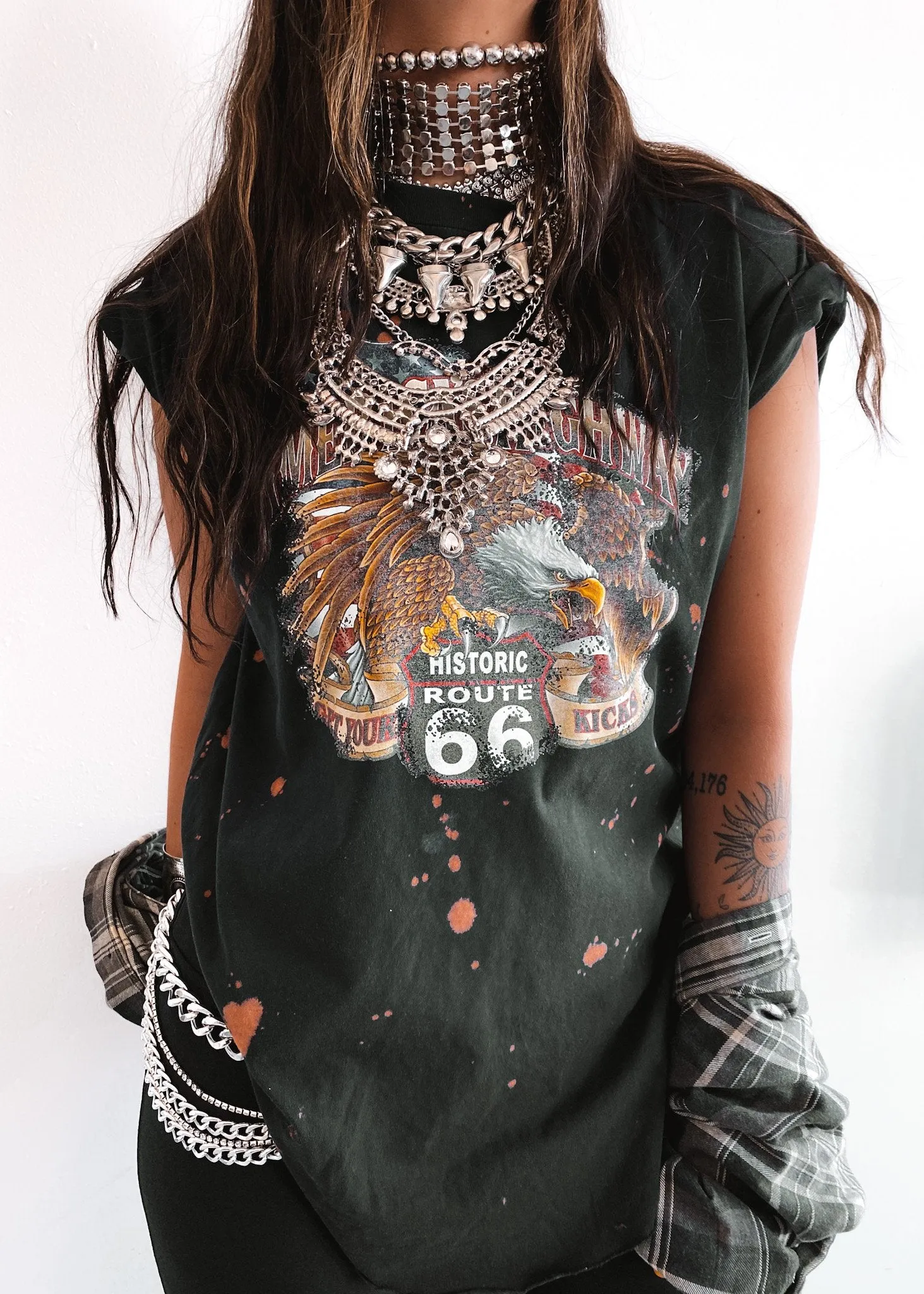 AMERICA'S HIGHWAY BLEACHED OUT SIDE SLIT TEE