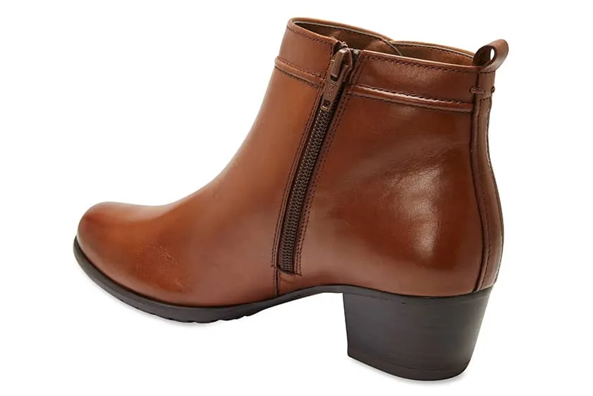 Boston Boot in Cognac Leather
