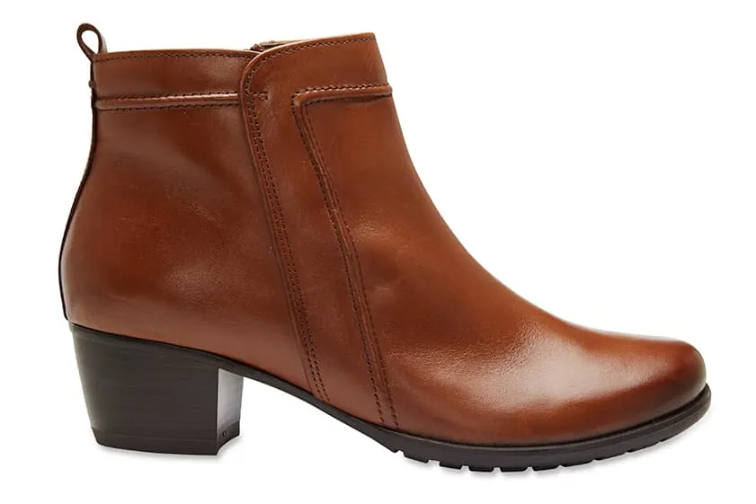 Boston Boot in Cognac Leather