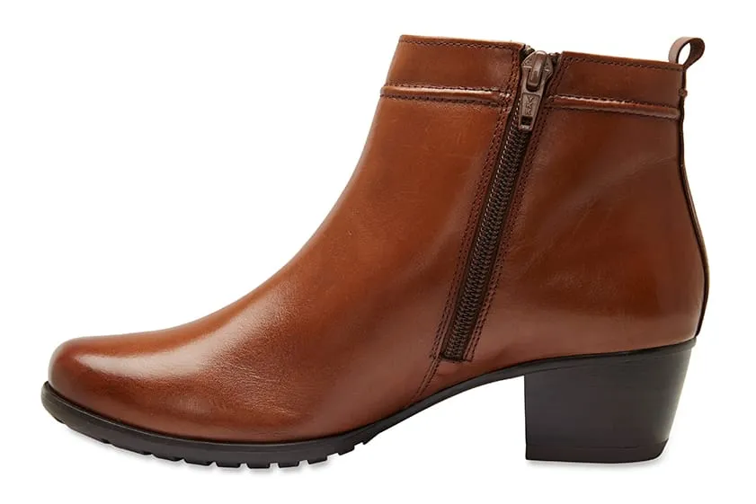 Boston Boot in Cognac Leather
