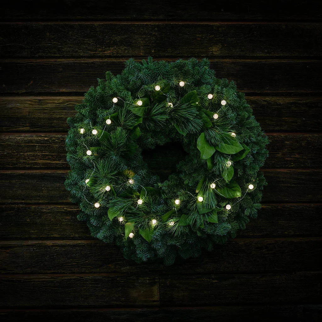 White Crackle Lighted Wreath for Festive Decoration