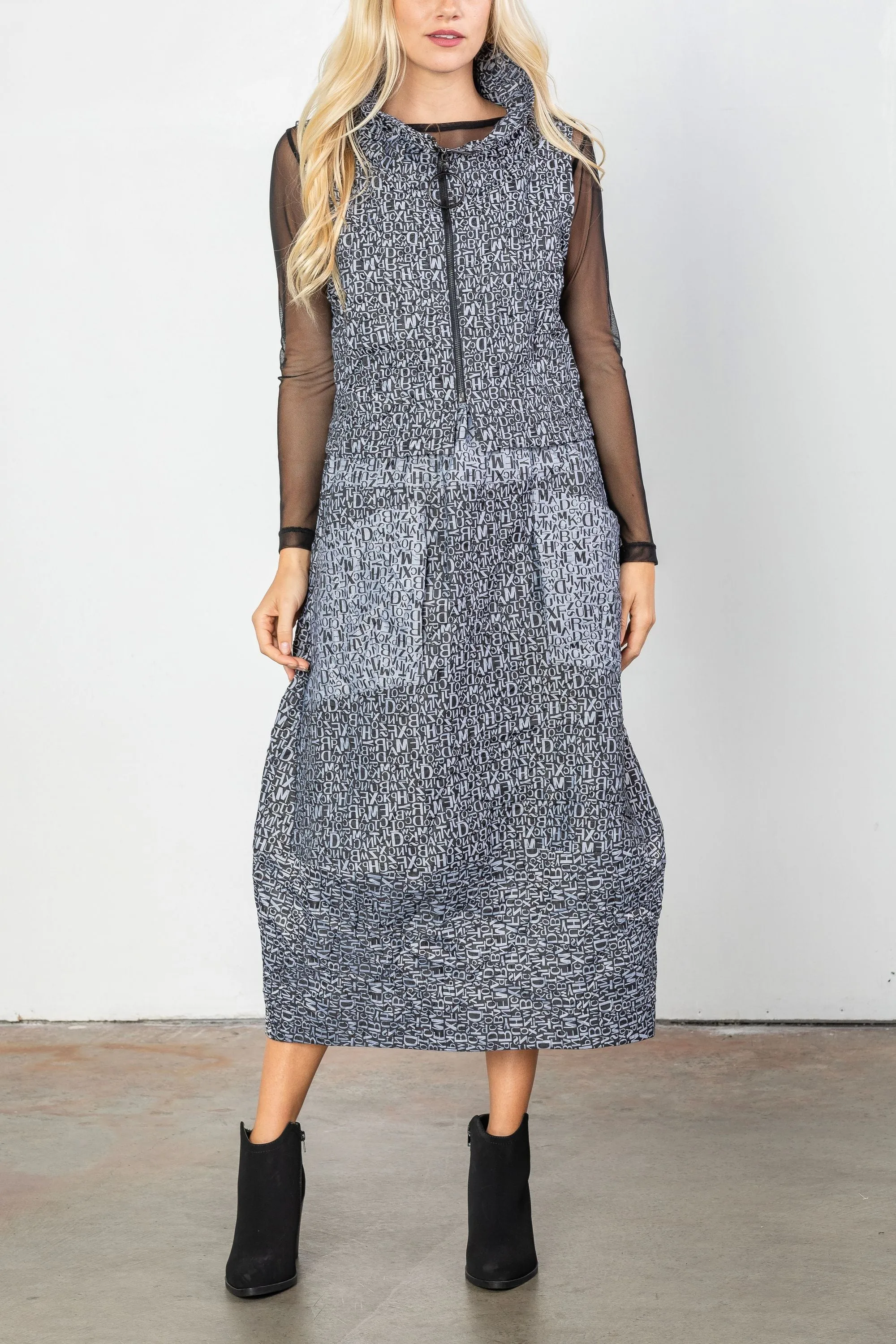 Crush Alphabet Wire Collar Vest