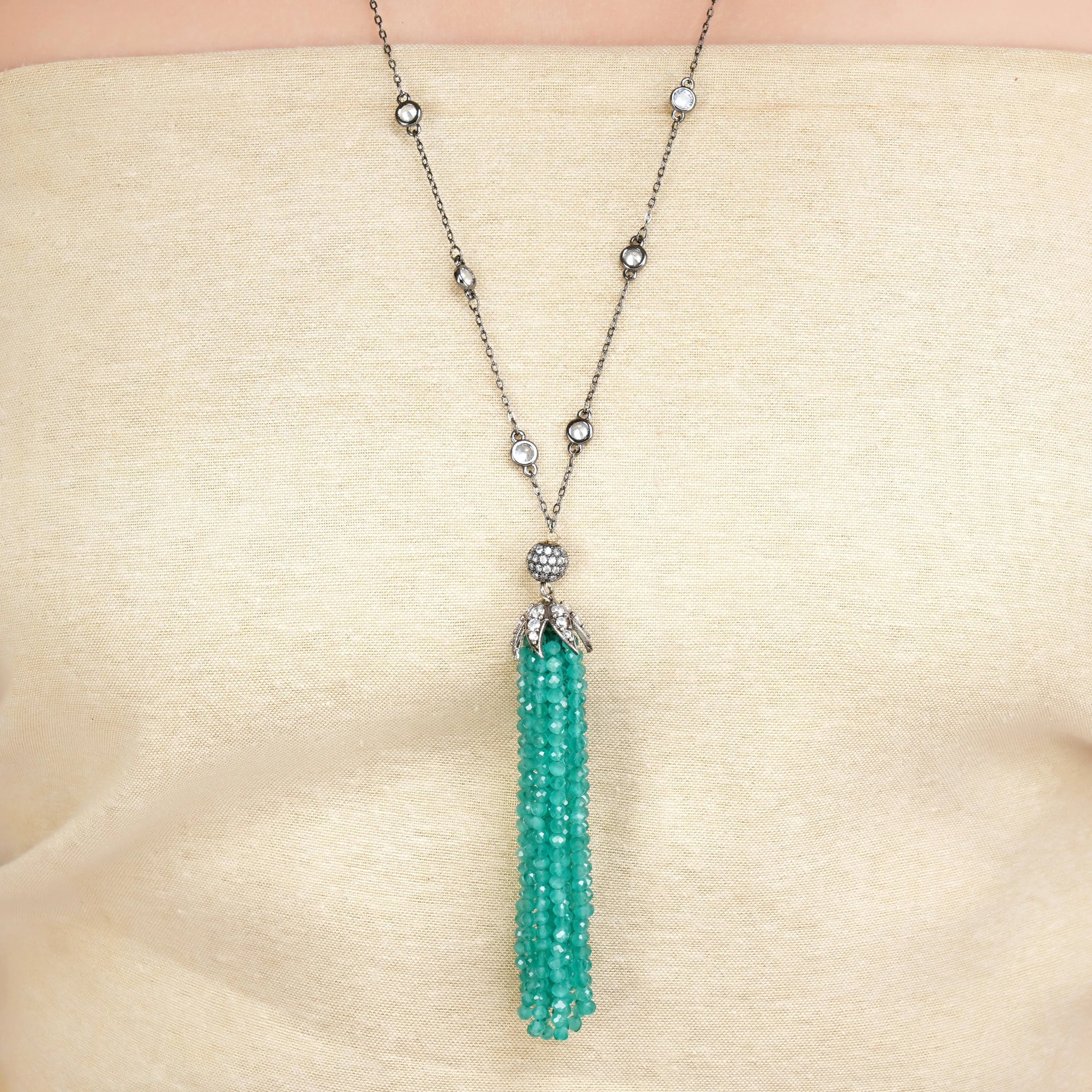 DOR BLACK NECKLACE