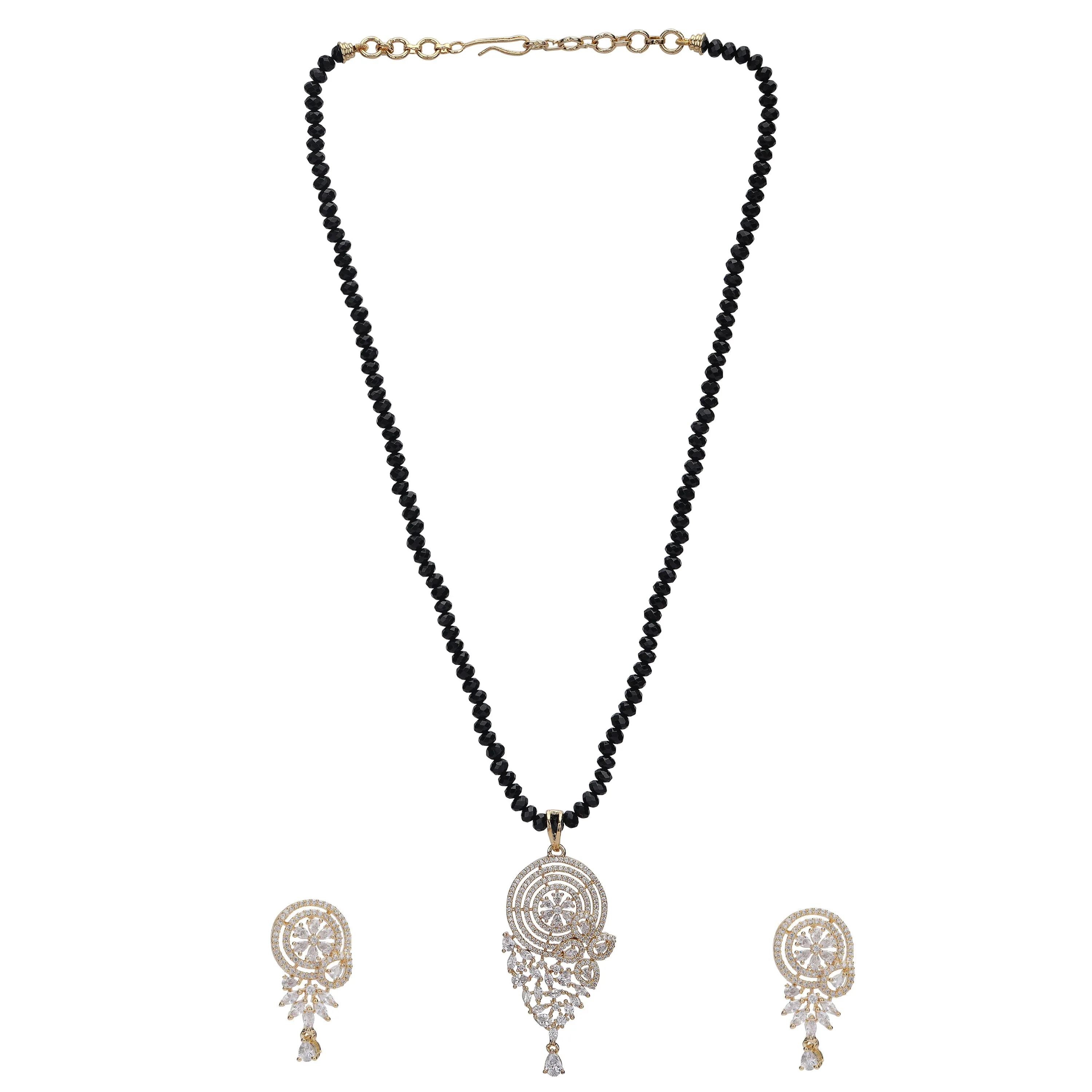 Karuna Warnaja Zircon Pendant Set