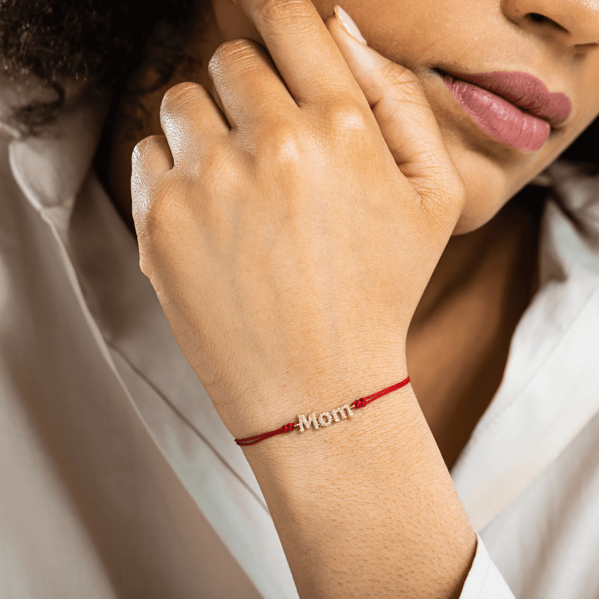 Mom String of Love - 14K Yellow Gold