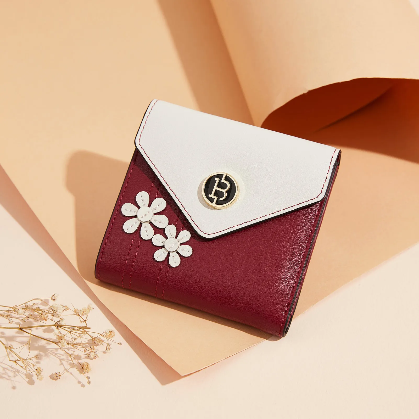 Rozenn Small Bifold Wallet with Card Case for Women in Leather