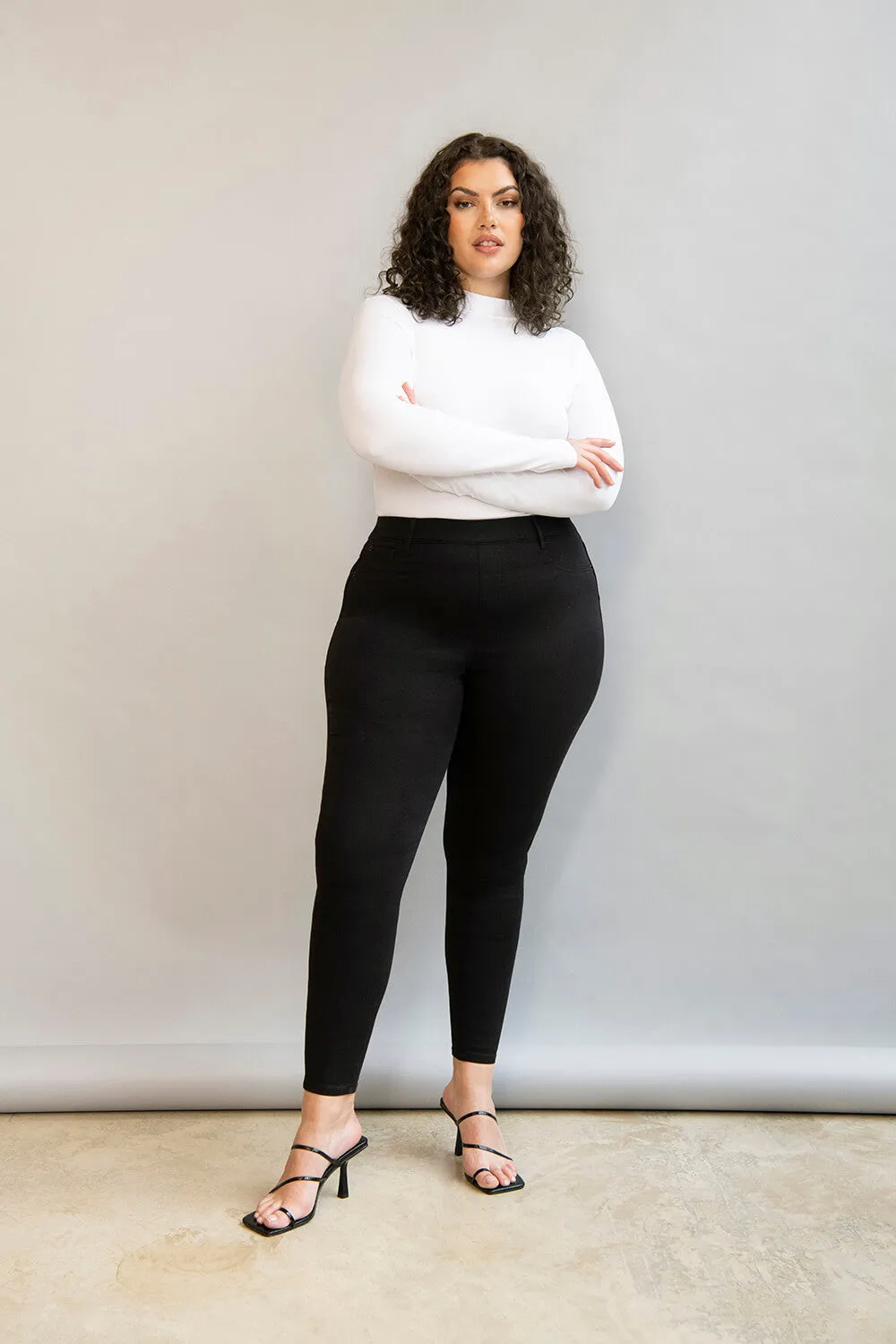 Ultimate Ankle Grazer Jeggings - Black
